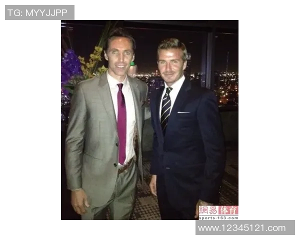 李晨与足球明星亲密合影高清展现运动魅力与友谊瞬间 李晨与足球明星亲密合影高清展现运动魅力与友谊瞬间