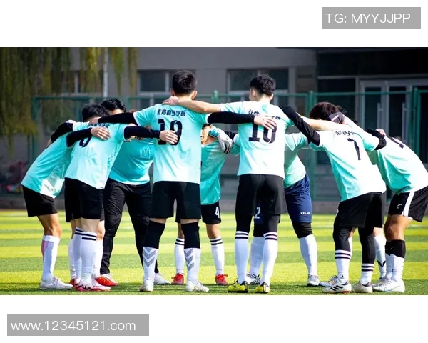 杭州足球队转型之路揭秘:从地方球队到国际舞台的崛起之旅 杭州足球队转型之路揭秘:从地方球队到国际舞台的崛起之旅